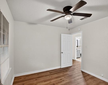 4709 Mayfair Street - Photo Thumbnail 10