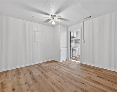 4709 Mayfair Street - Photo Thumbnail 18