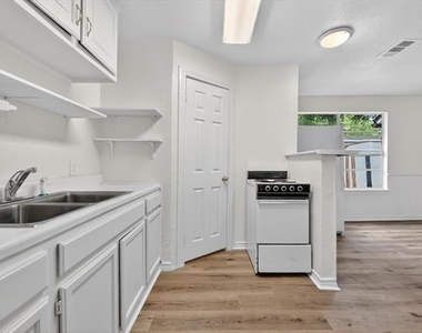 4709 Mayfair Street - Photo Thumbnail 24