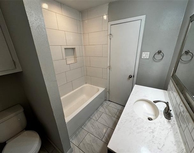 2607 Clearview Circle - Photo Thumbnail 10
