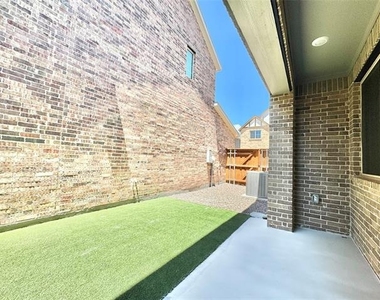 8509 Shorehan Road - Photo Thumbnail 11