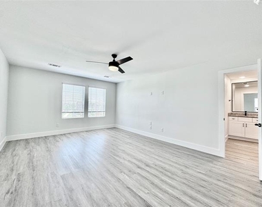 8509 Shorehan Road - Photo Thumbnail 15