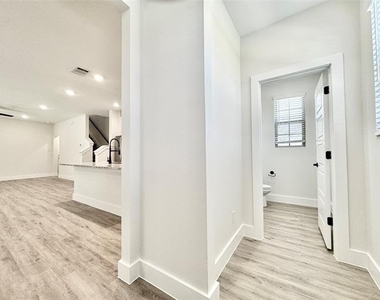 8509 Shorehan Road - Photo Thumbnail 4