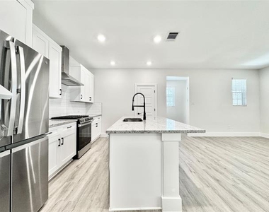 8509 Shorehan Road - Photo Thumbnail 5