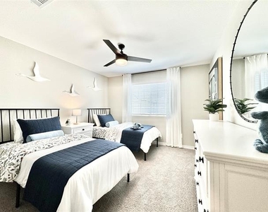 8725 Scottys Lake Lane - Photo Thumbnail 31