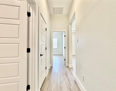 8513 Shorehan Road - Photo Thumbnail 17