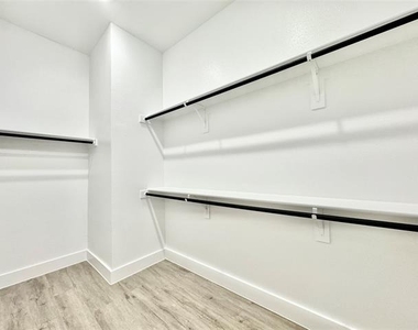 8513 Shorehan Road - Photo Thumbnail 9