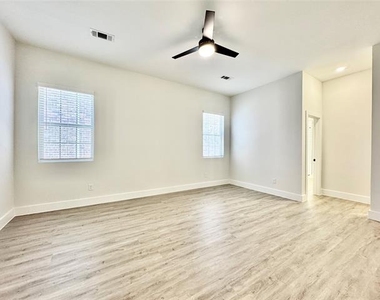 8513 Shorehan Road - Photo Thumbnail 7