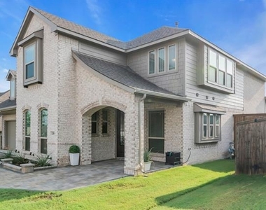 1208 Sagewood Drive - Photo Thumbnail 2