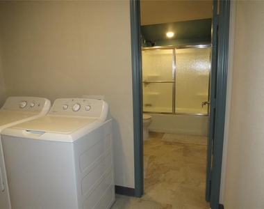 12069 Joyce Lane - Photo Thumbnail 11