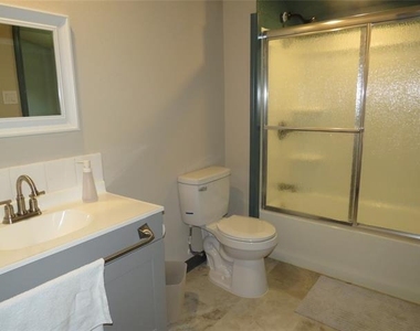 12069 Joyce Lane - Photo Thumbnail 13