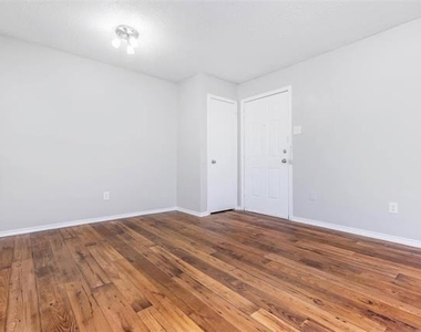 1826 Esters Road - Photo Thumbnail 19