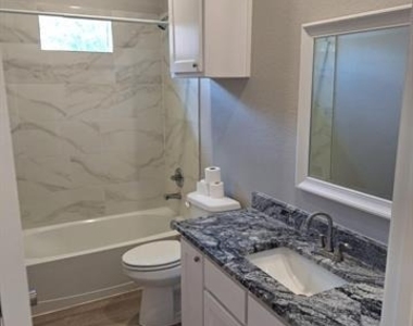 3118 Hemphill Street - Photo Thumbnail 8