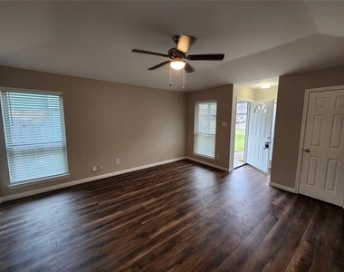 348 Spring Branch Lane - Photo Thumbnail 7