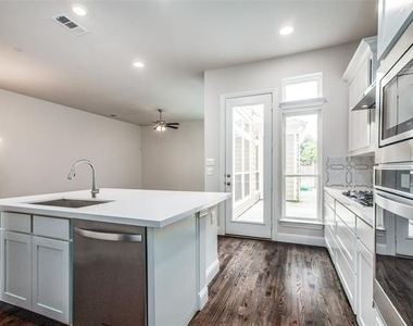 4944 Mckinney Hollow Drive - Photo Thumbnail 12