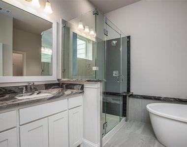 4944 Mckinney Hollow Drive - Photo Thumbnail 15