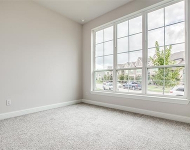 4944 Mckinney Hollow Drive - Photo Thumbnail 19
