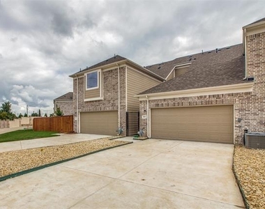4944 Mckinney Hollow Drive - Photo Thumbnail 24