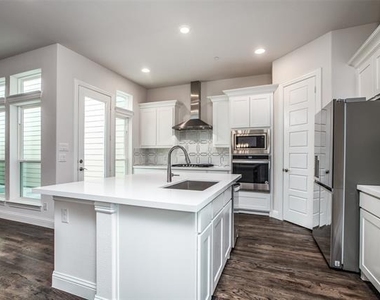 4944 Mckinney Hollow Drive - Photo Thumbnail 9