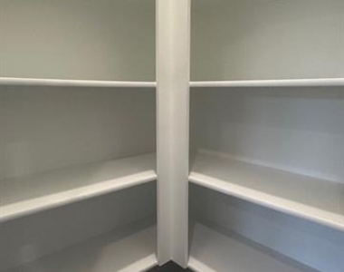 3205 Kiskadee Court - Photo Thumbnail 8
