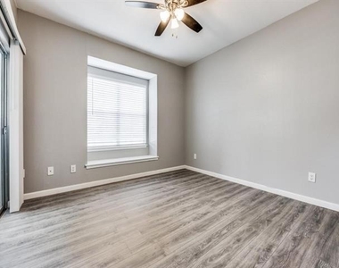 8601 Park Lane - Photo Thumbnail 8