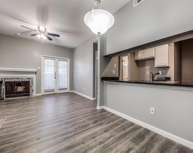 8601 Park Lane - Photo Thumbnail 4