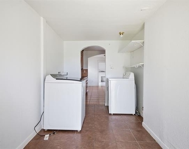 2634 Emmett Street - Photo Thumbnail 12