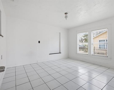 2634 Emmett Street - Photo Thumbnail 13