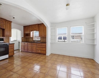 2634 Emmett Street - Photo Thumbnail 7