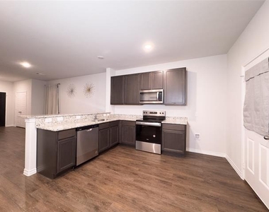 108 Rosings Place - Photo Thumbnail 16