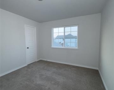 108 Rosings Place - Photo Thumbnail 11