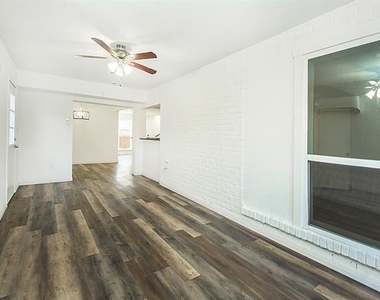 2611 Via Cordova - Photo Thumbnail 9