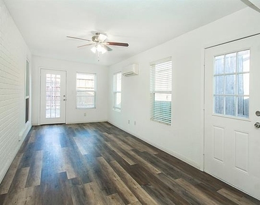 2611 Via Cordova - Photo Thumbnail 8