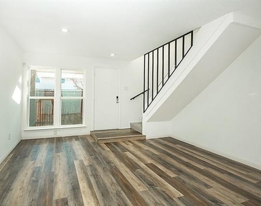 2611 Via Cordova - Photo Thumbnail 3