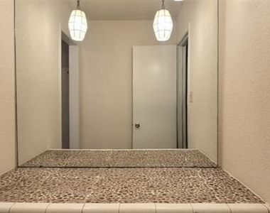 5624 Woodway Drive - Photo Thumbnail 23