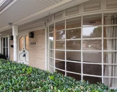 5624 Woodway Drive - Photo Thumbnail 2