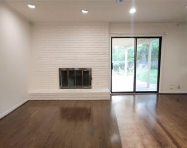 5624 Woodway Drive - Photo Thumbnail 13
