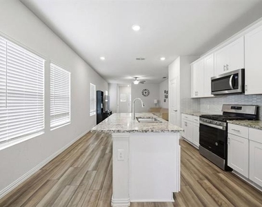 224 Monarch Way - Photo Thumbnail 11
