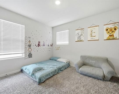 224 Monarch Way - Photo Thumbnail 26