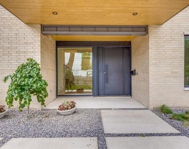 3526 Cragmont Avenue - Photo Thumbnail 3