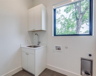 3526 Cragmont Avenue - Photo Thumbnail 24