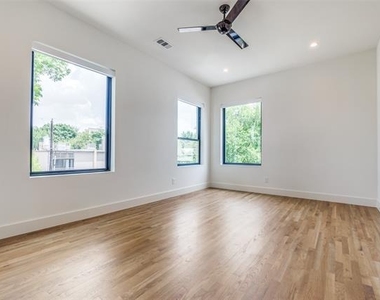 3526 Cragmont Avenue - Photo Thumbnail 26