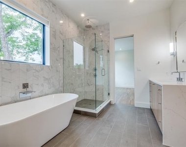 3526 Cragmont Avenue - Photo Thumbnail 21