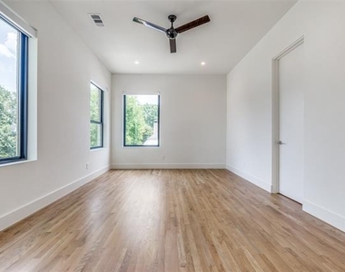 3526 Cragmont Avenue - Photo Thumbnail 25