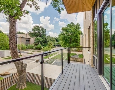 3526 Cragmont Avenue - Photo Thumbnail 32