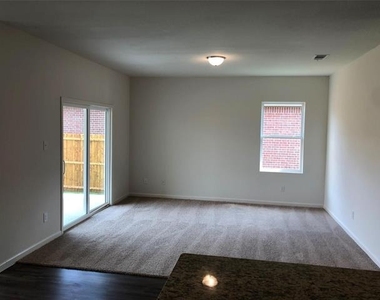 6521 Trident Court - Photo Thumbnail 7
