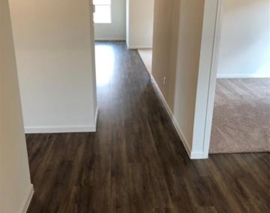 6521 Trident Court - Photo Thumbnail 4