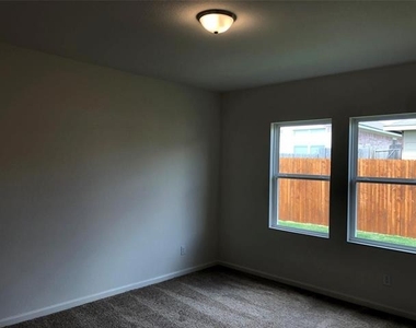 6521 Trident Court - Photo Thumbnail 13