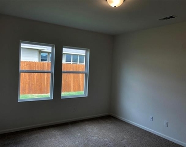 6521 Trident Court - Photo Thumbnail 12