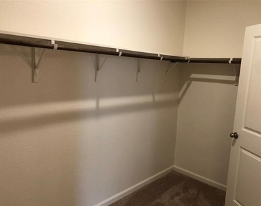 6521 Trident Court - Photo Thumbnail 17
